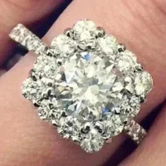 💕925 Silver Plated Round Radiant White CZ Noble Spirit Ring, GPMB1430 - Picture 2 of 5